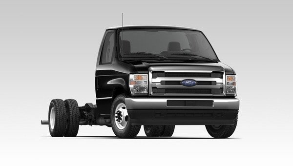 Ford E-450 cutaway chassis