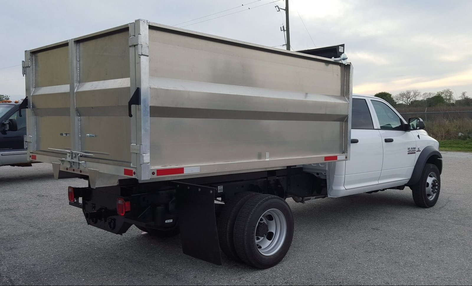 Premier Truck Bodies Dump Body — supplier reference configuration, additional view